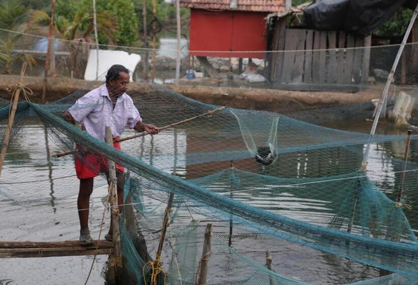 בית מלון כפרי Kandal Theeram Farms
