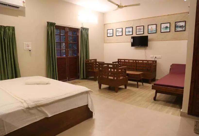 Hotelli Kandal Theeram Farms