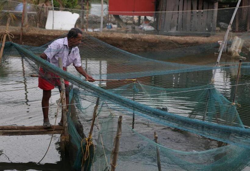 בית מלון כפרי Kandal Theeram Farms