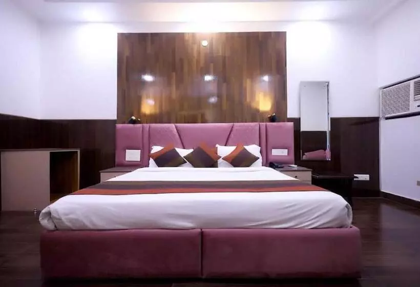 ホテル Krishna Sagar Ghaziabad
