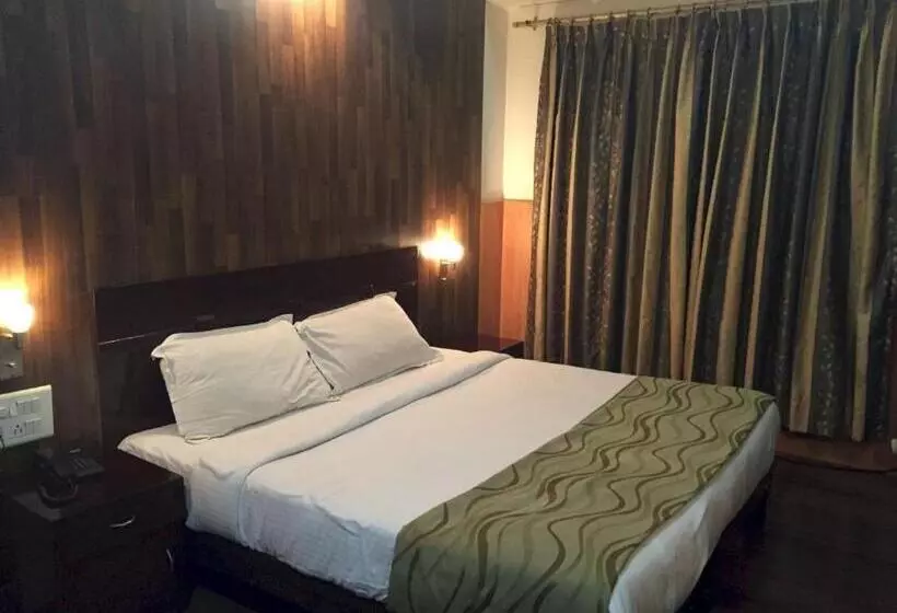 ホテル Krishna Sagar Ghaziabad