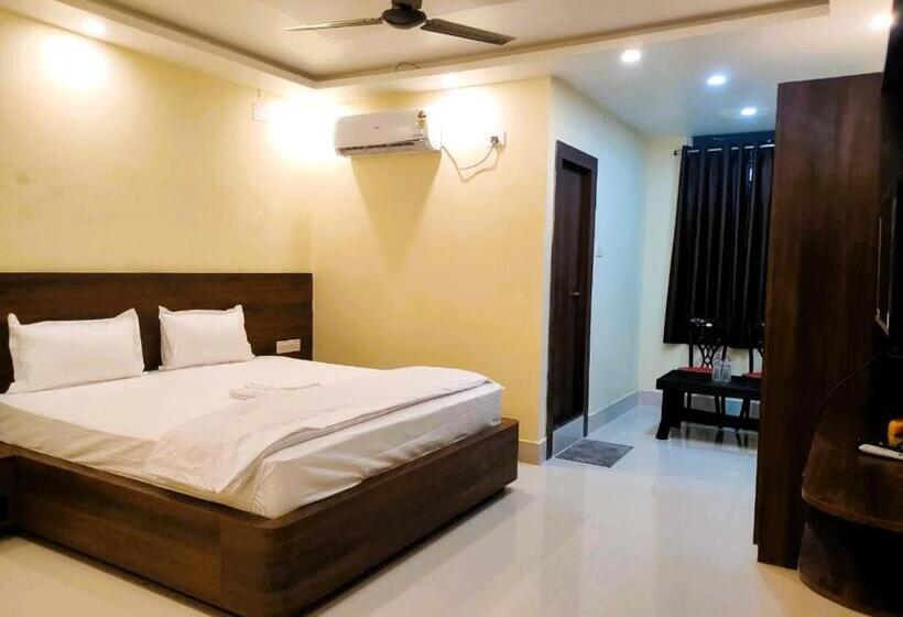 בית מלון כפרי Lord Krishna