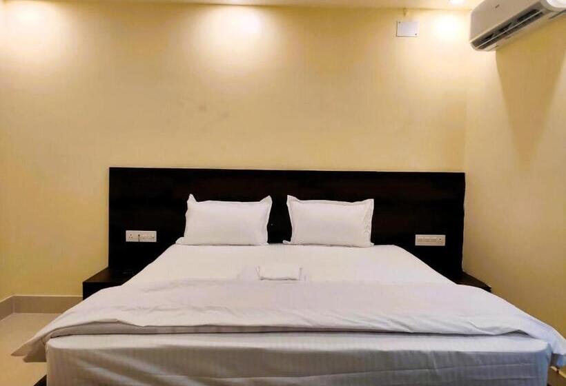 בית מלון כפרי Lord Krishna