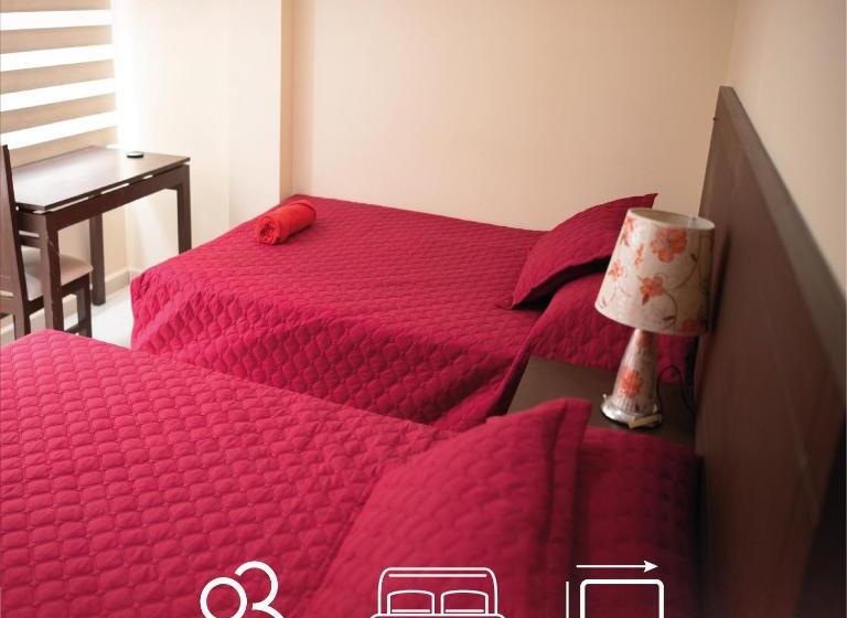 هتل Principito Santa Cruz