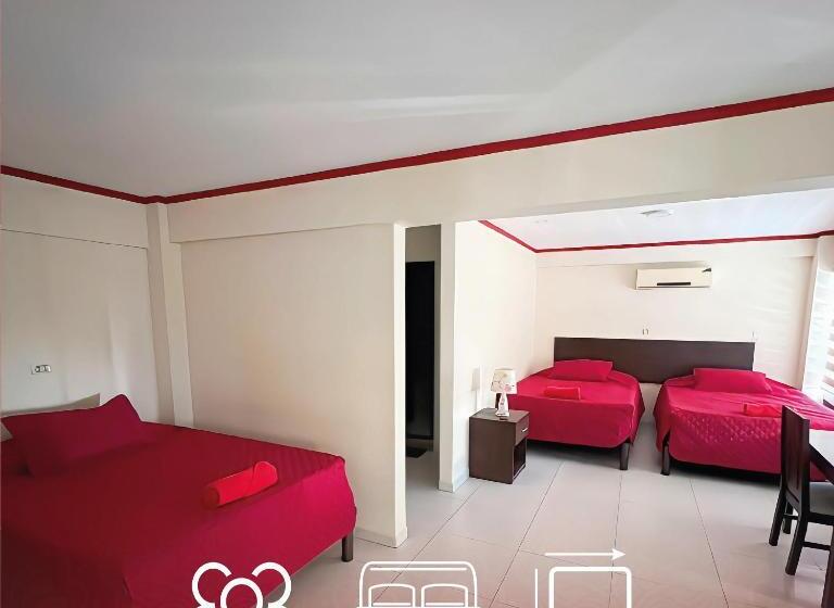 هتل Principito Santa Cruz