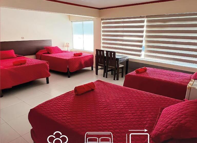 هتل Principito Santa Cruz