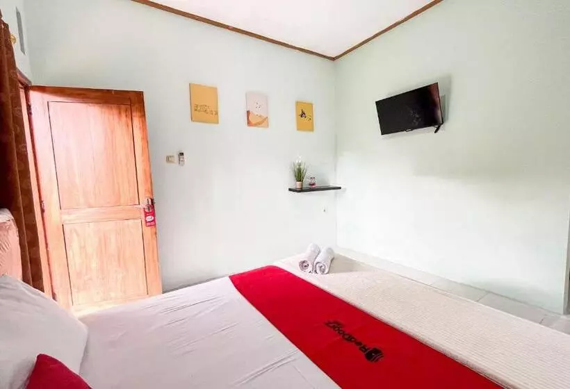 Hotelli Reddoorz Syariah Near Rs Bhayangkara Nganjuk