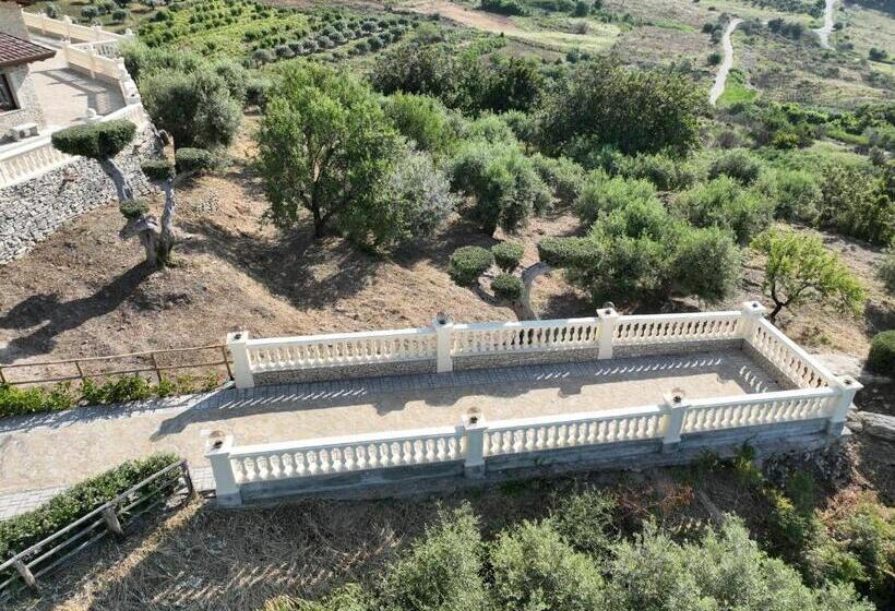 בית מלון כפרי Tenuta Pietravera