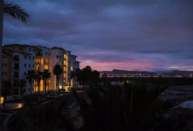 Paraiso Del Mar Condominiums