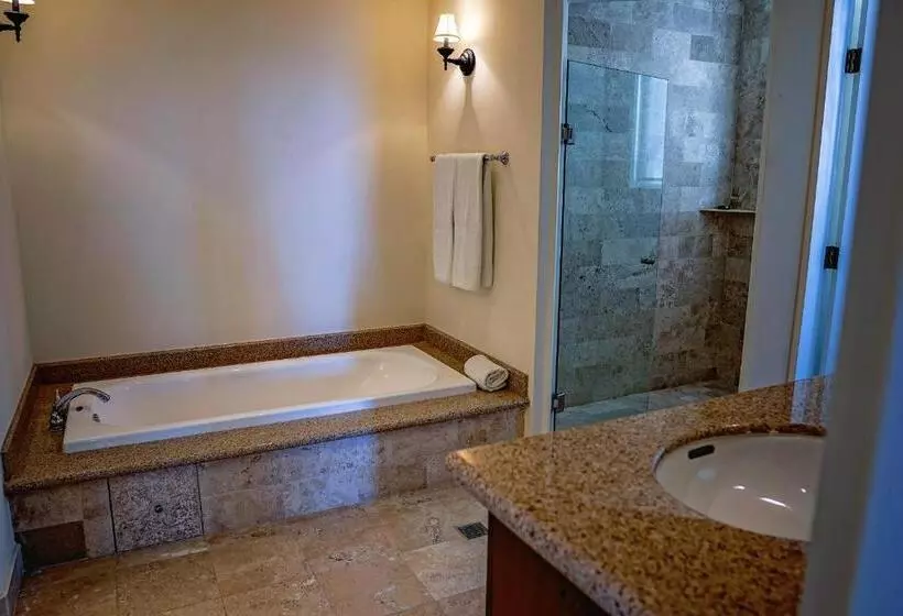 Paraiso Del Mar Condominiums