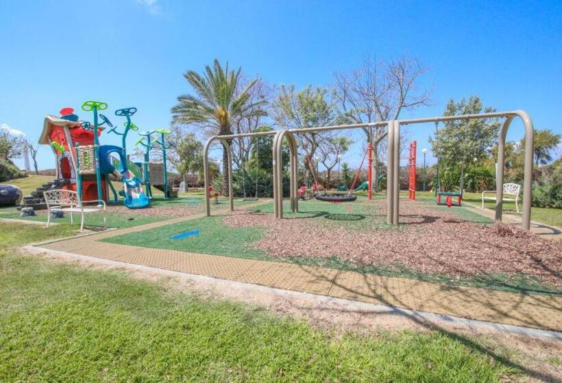 Majatalo מול הים בקיסריה