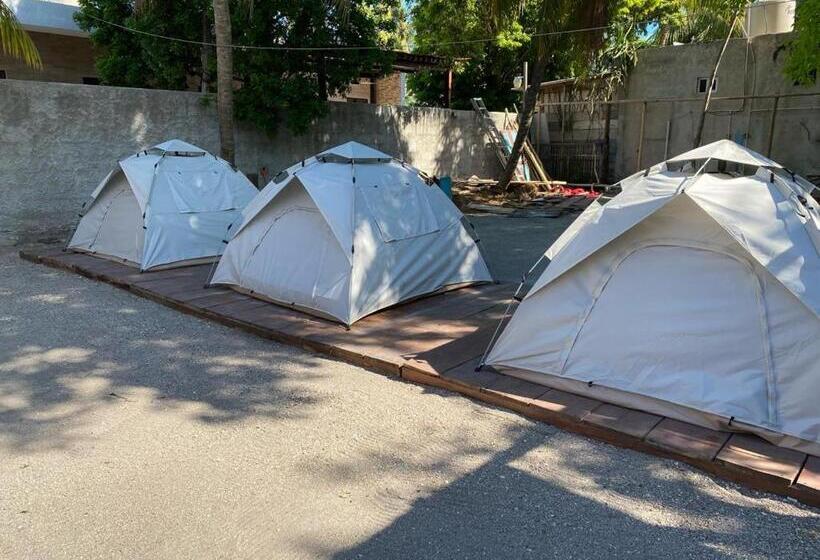 پانسیون Aventura Maya Hostal Y Camping Holbox