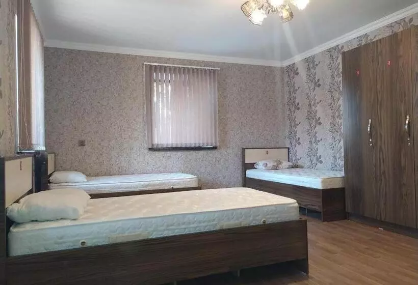 پانسیون Ganja Guest House