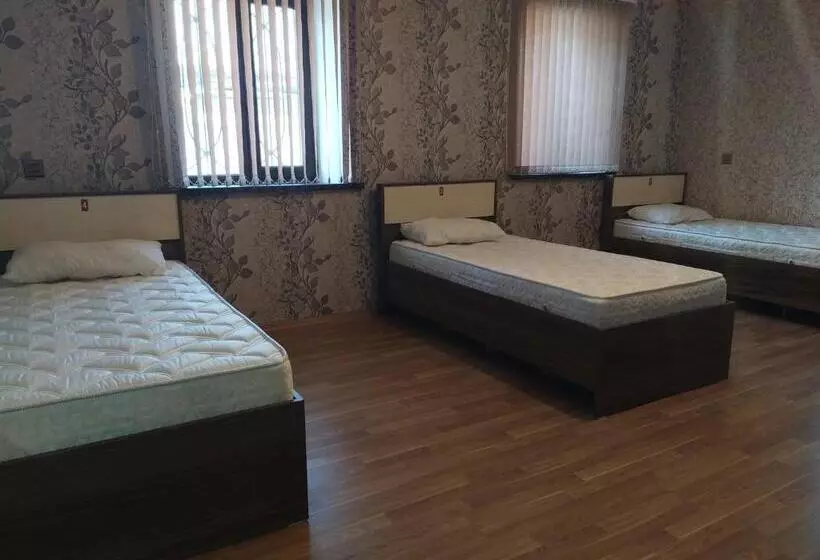 پانسیون Ganja Guest House