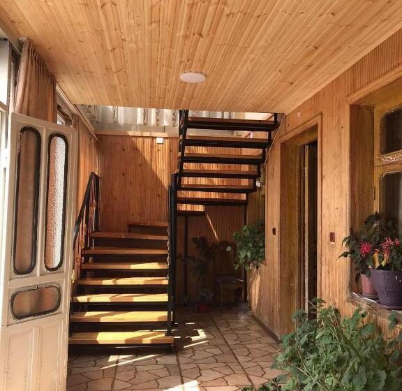 پانسیون Guesthouse _ Daviti