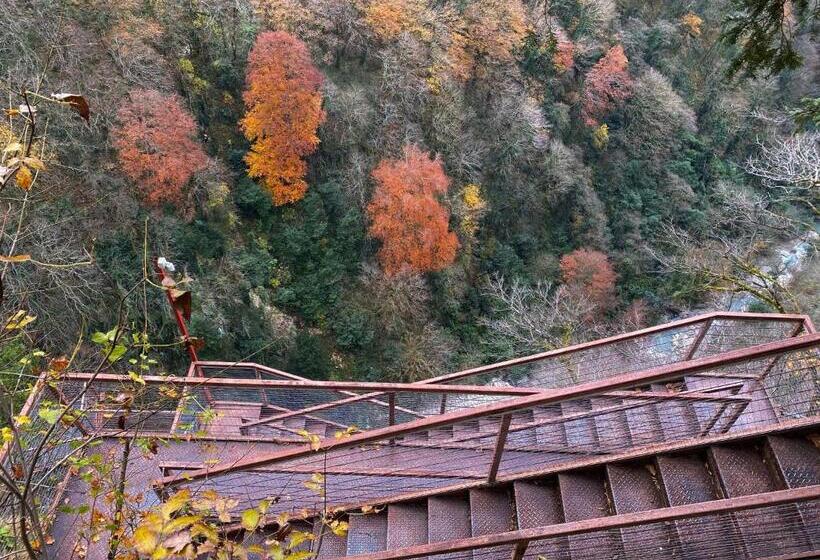 پانسیون Guesthouse _ Daviti