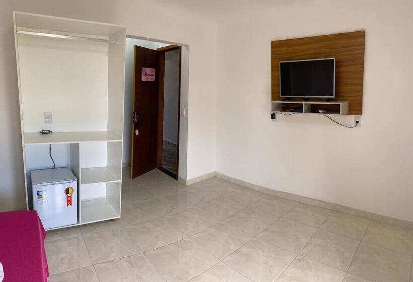 פנסיון Quatro Estações