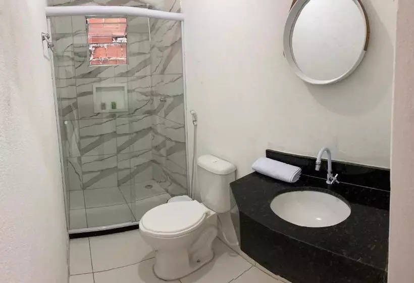 ペンション Quatro Estações