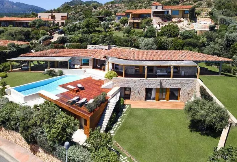 ペンション Villa Elvira Suite Carrubo