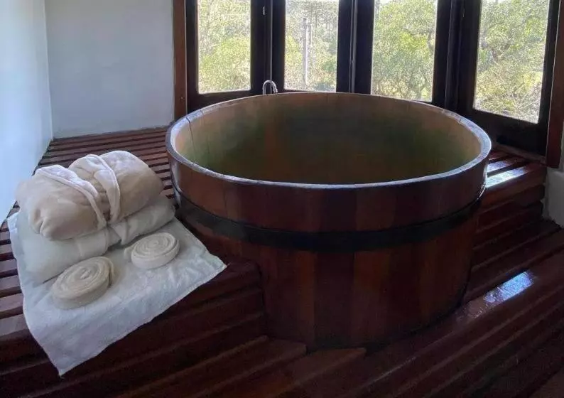 Retkeilymaja Rodeio Das Lagoas Pousada