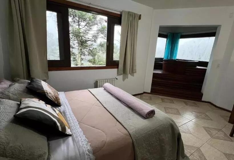 Retkeilymaja Rodeio Das Lagoas Pousada