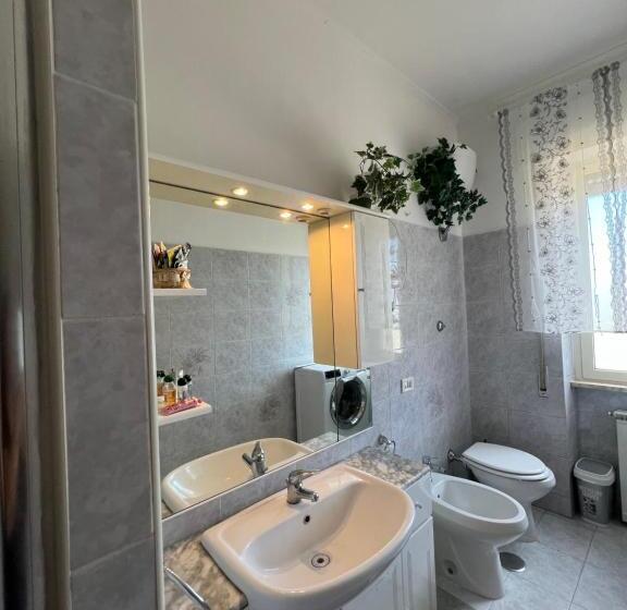 تختخواب و صبحانه Alloggio Turistico Francy Home