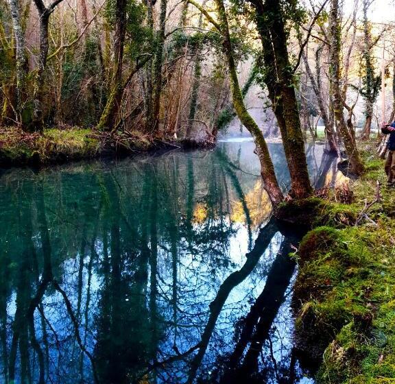 مبيت وإفطار Casa Natura Galicia