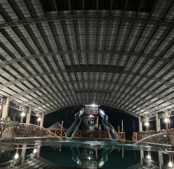 Hotel Arzel S Tiny House