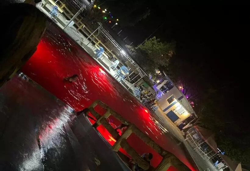 Hotelli Arzel S Tiny House