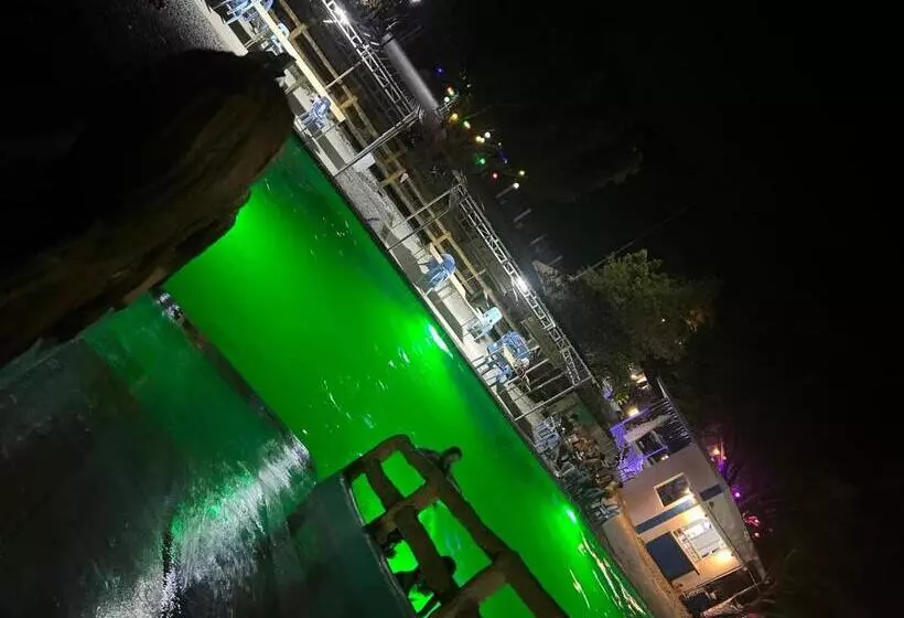 Hotelli Arzel S Tiny House