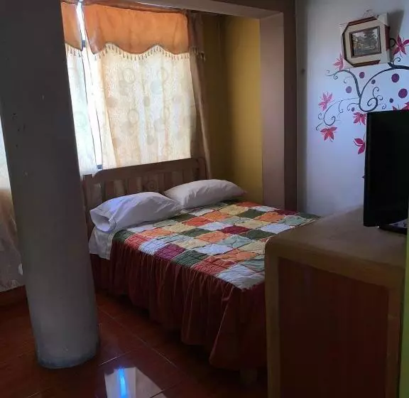 هتل Hospedaje Luciano