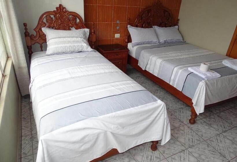 Отель Hostal Ucayali