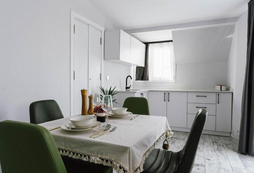 Lux Apart At Terrace