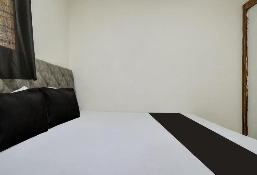 בית מלון כפרי O Om