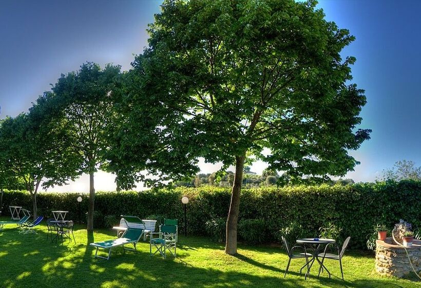 مبيت وإفطار Agriturismo Poggio Del Drago