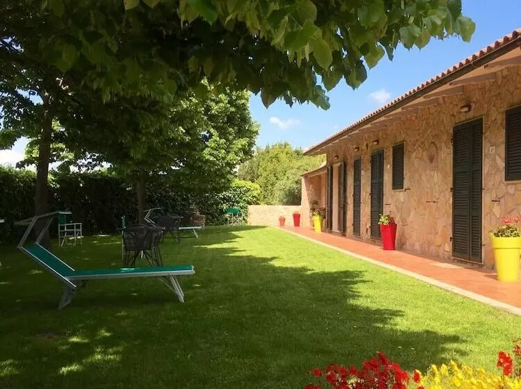 Aamiaismajoitus (B&B) Agriturismo Poggio Del Drago