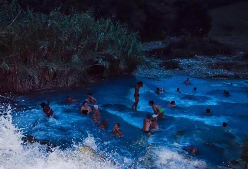 مبيت وإفطار Agriturismo Poggio Del Drago