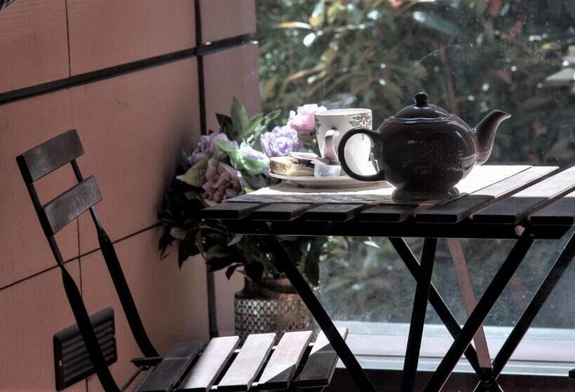 تختخواب و صبحانه Bed In Bo Saragozza