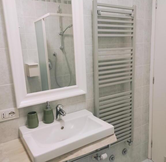 تختخواب و صبحانه Bed In Bo Saragozza