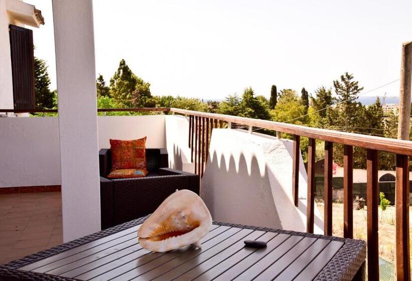 ベッドアンドブレックファースト Belvedere Sul Mare