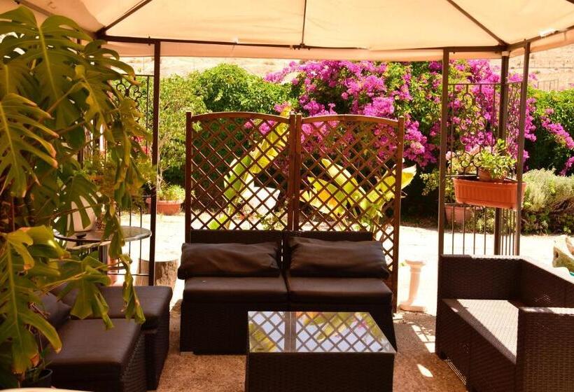 ベッドアンドブレックファースト Belvedere Sul Mare