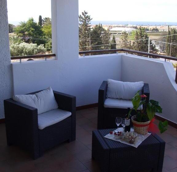 ベッドアンドブレックファースト Belvedere Sul Mare