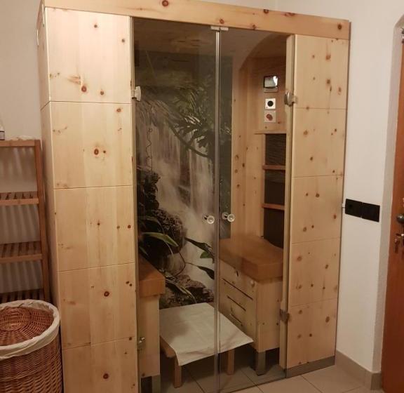 تختخواب و صبحانه Chalet Planvart