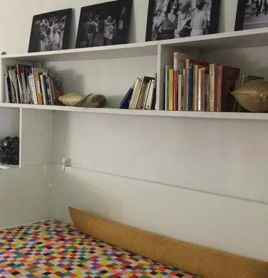تختخواب و صبحانه La Fratta Art  House