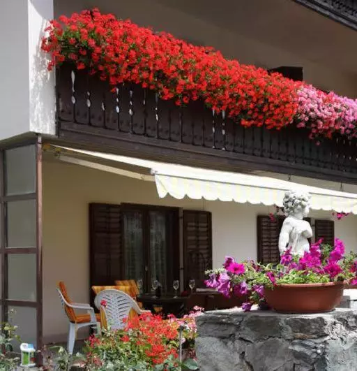 Aamiaismajoitus (B&B) Pension Tannenhof
