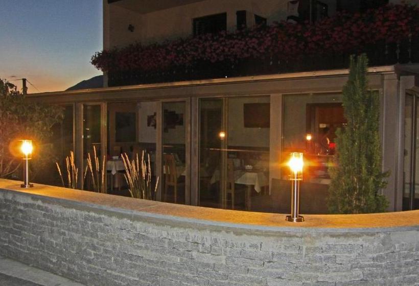 ベッドアンドブレックファースト Pension Tannenhof