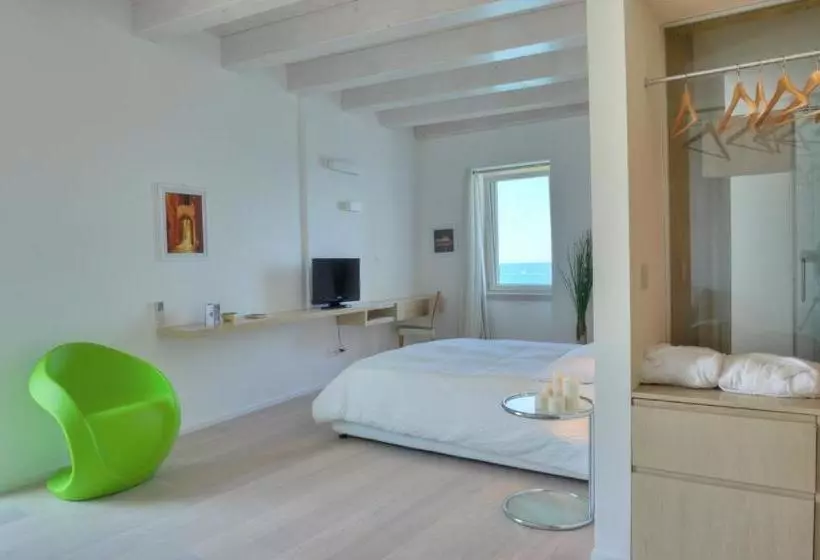 ベッドアンドブレックファースト Moma Suites Private Beach