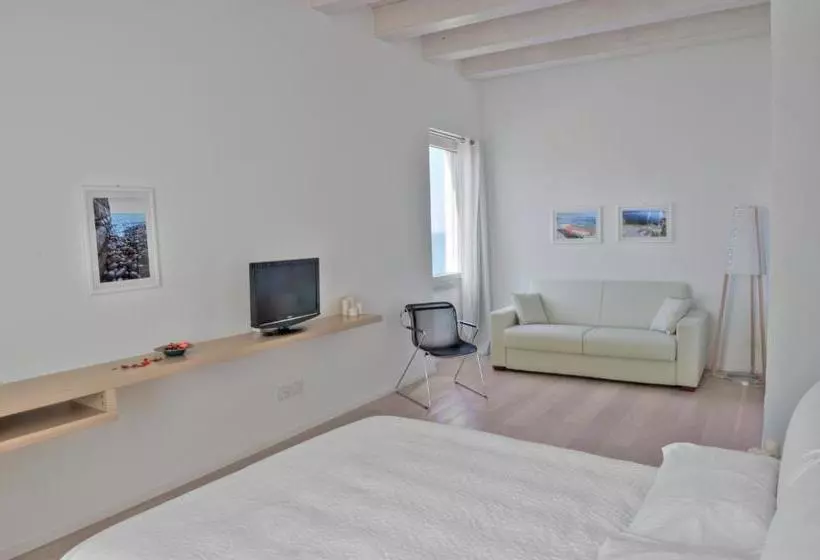 ベッドアンドブレックファースト Moma Suites Private Beach