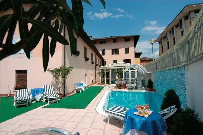 ホテル Albergo Due Spade