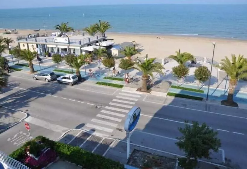 هتل Caraibi